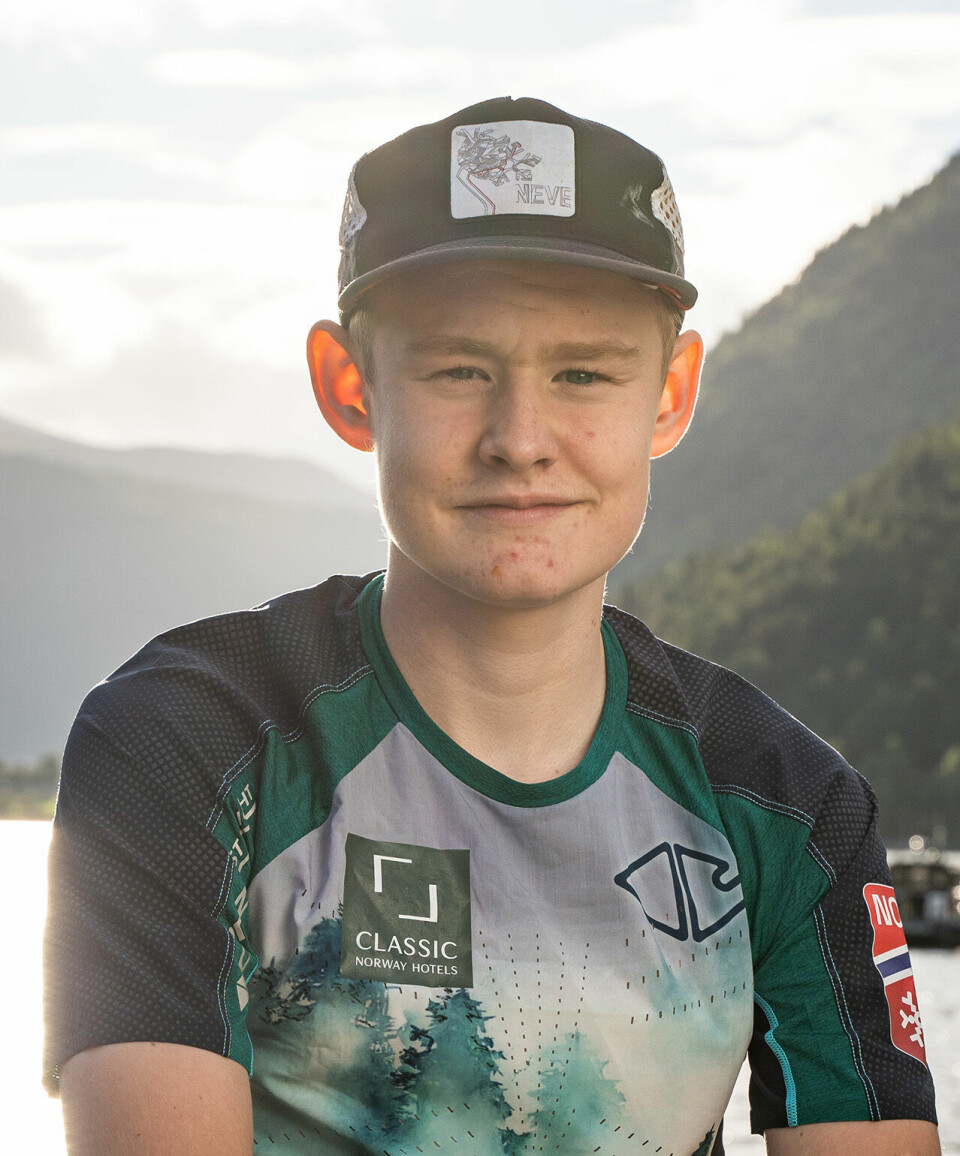 Isak Drøpping flyg fort i fjella både sommar og vinters tid Isak-Droepping-fjesbilde-foto-privat.jpg