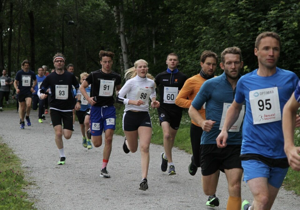 Skak og Juliussen vant 10 km i Ålesund Sommerkarusell 5km_kvinne_start