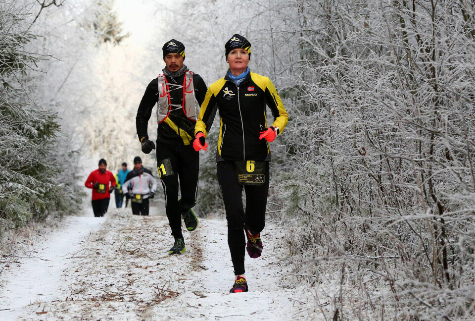 Ida Børset Westad og Ståle Gjelsten vant ChampagneUltra Louise_Skak_foran_Daniel_Salvesen.jpg