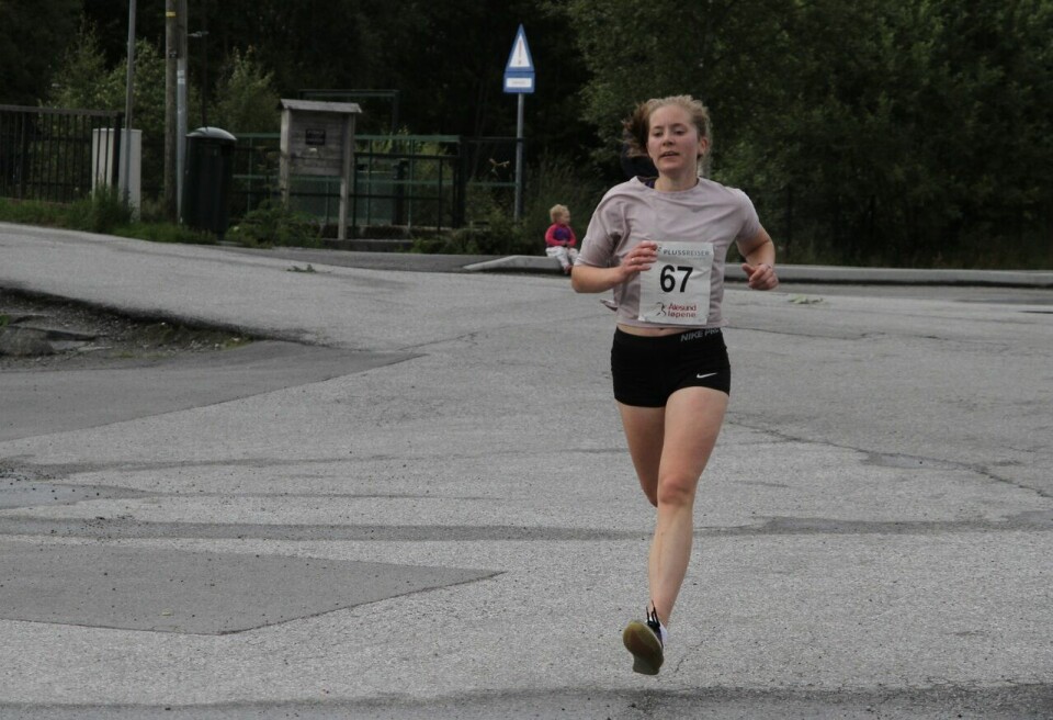 Skak og Juliussen vant 10 km i Ålesund Sommerkarusell 5km_bestekvinne_maal