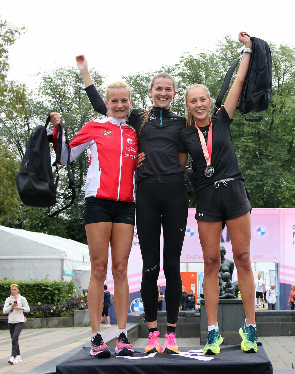Sondre Nordstad Moen og Sigrid Jervell Våg løp raskt og vant Pallen-10km-kvinner-4S7A6573.jpg