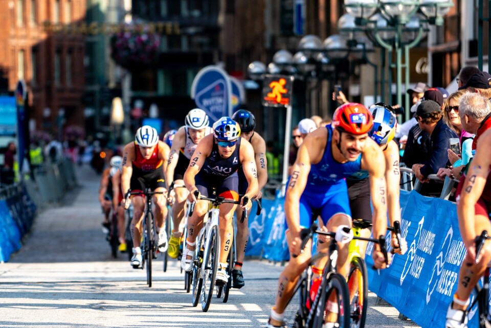 Kristian Blummenfelt som alltid sterk på syklingen (Foto Eirik Berg Mero, Norges Triatlonforbund) Kristian Blummenfelt som alltid sterk på syklingen (Foto Eirik Berg Mero, Norges Triatlonforbund)