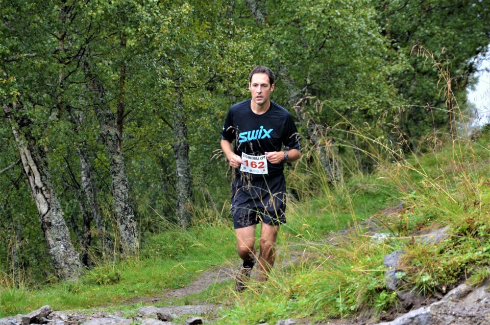 53 fullførte et vått Stornebba Opp i Romsdal DSC_0101 (2).JPG