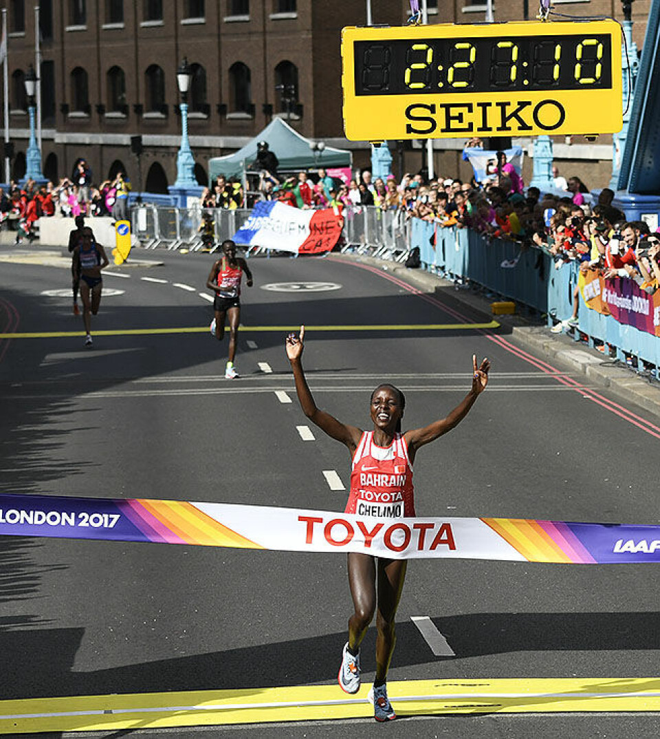 Rose Chelimo best i en triller av en VM-maraton maraton-kv-chelimo-maalgang_50D9556.jpg