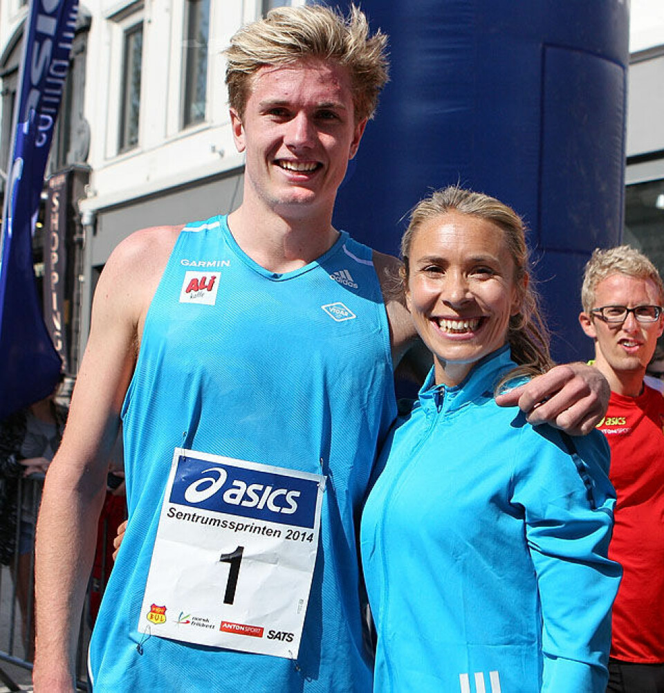 Vidar-triumf ved Buraas og Blom i solskinn og sommervær i Sentrumsløpet 800m_vinneren_Bovim_Froeskeland_A20G4391.jpg