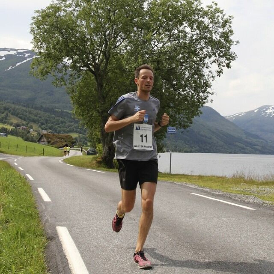 Marius Vedvik med norsk bestenotering på 5 km i Jølster Alessandro_Manfredini