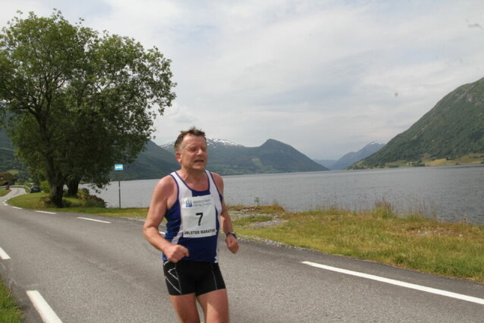 Marius Vedvik med norsk bestenotering på 5 km i Jølster Per_Kaald