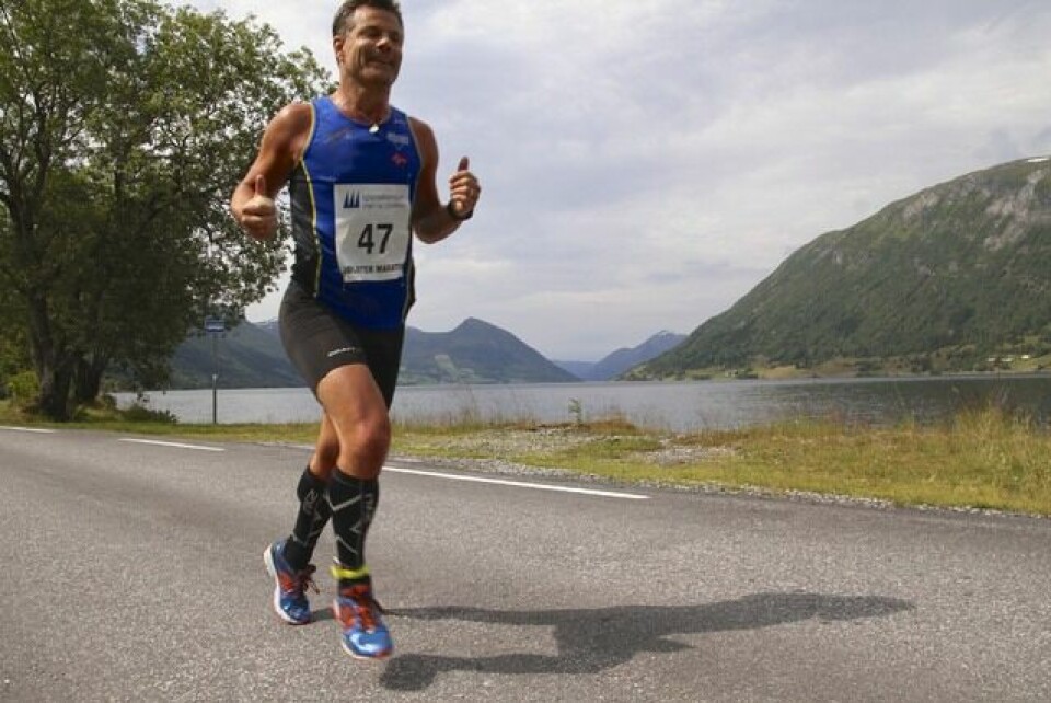 Marius Vedvik med norsk bestenotering på 5 km i Jølster Tore_Klanderud
