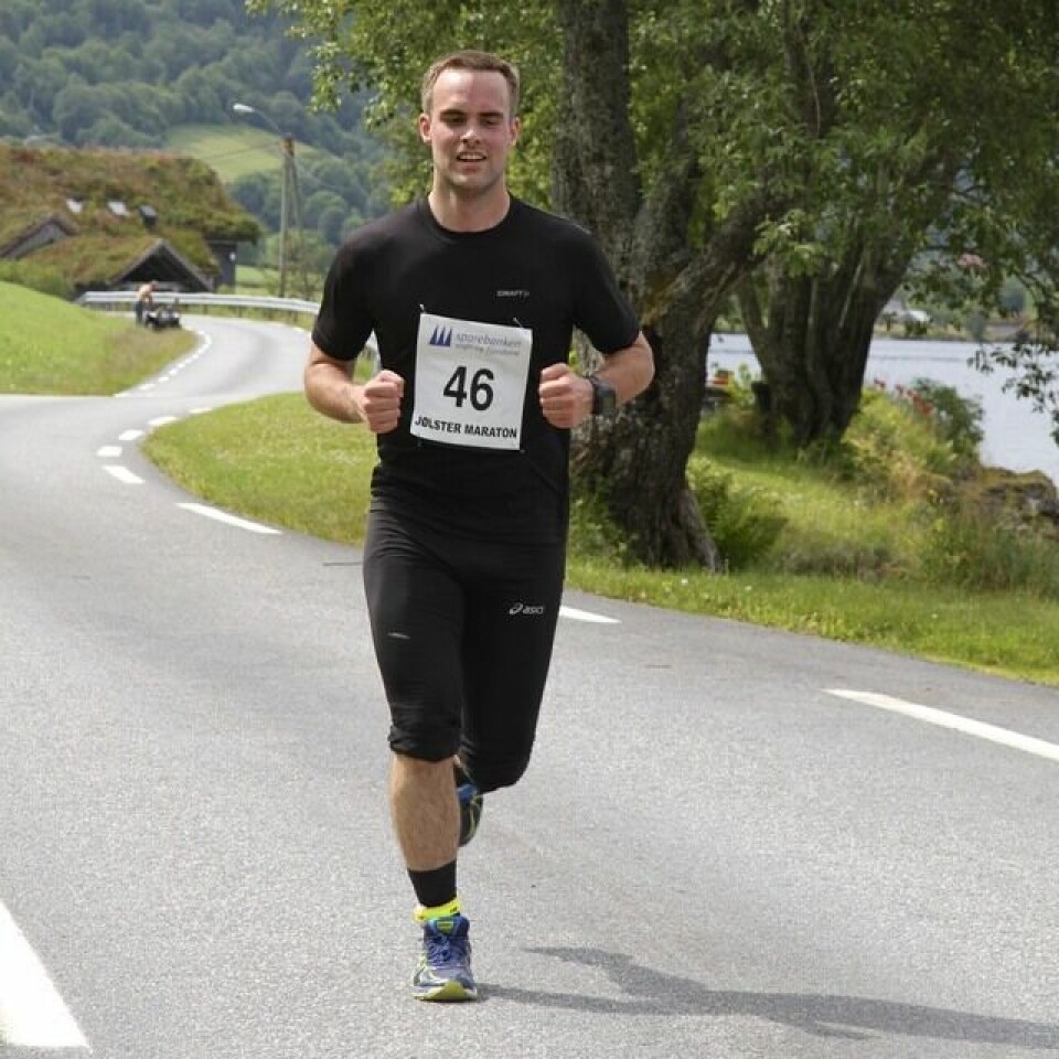 Marius Vedvik med norsk bestenotering på 5 km i Jølster Haavard_Lothe