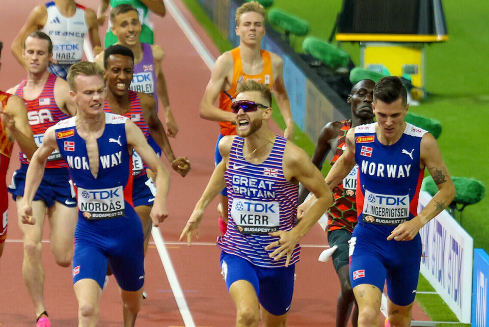 Løpinga i OL åpner med et brak – tre norske i aksjon på fredag Josh Kerr kryssa mållinja som førstemann, mens Jakob Ingebrigtsen så vidt holdt unna for Narve Gilje Nordås. (Alle foto: Arne Dag Myking)