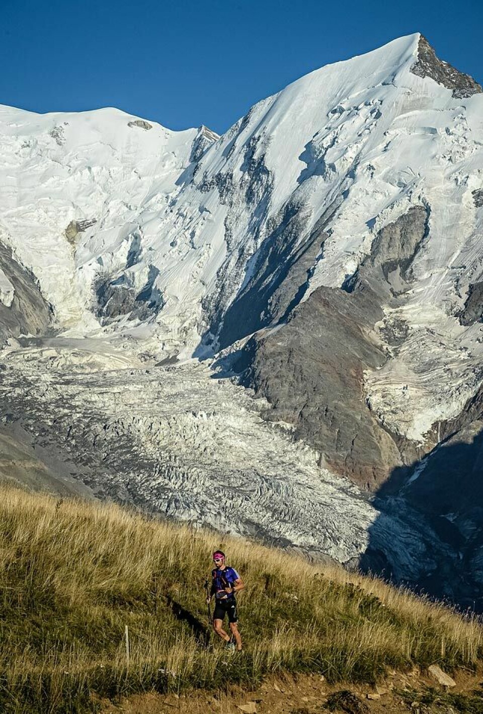 27. plass til Mona Kjeldsberg i Ultra-trail du Mont Blanc UTMB-Luis_Alberto_HERNANDO_ALZAGA_utmb15-utmb-pt-00-0009_Ultra-Trail_du_Mont-Blanc_Pascal_Tournaire.jpg