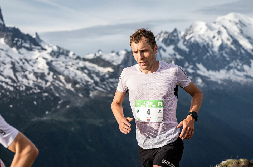 Stian Angermund klatret helt til topps i den kuperte og krevende maratonløypa i Chamonix-dalen. (Foto: arrangøren) Stian Angermund klatret helt til topps i den kuperte og krevende maratonløypa i Chamonix-dalen. (Foto: arrangøren)