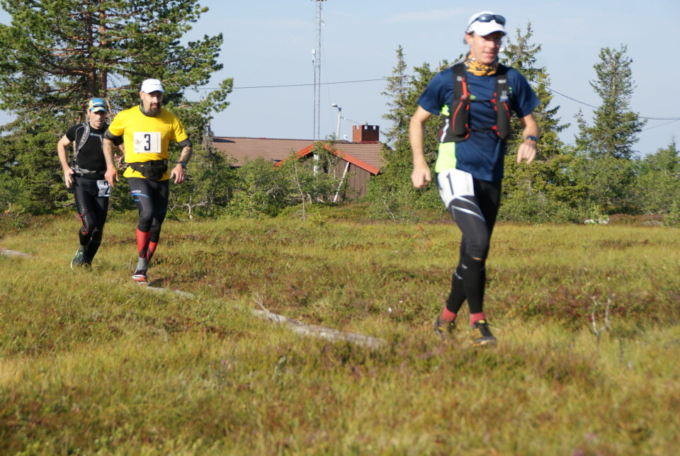Arne Martinus Lindstad eneste som fullførte Bèrghem Ultraløp Passering_Stenfjellhytta.jpg