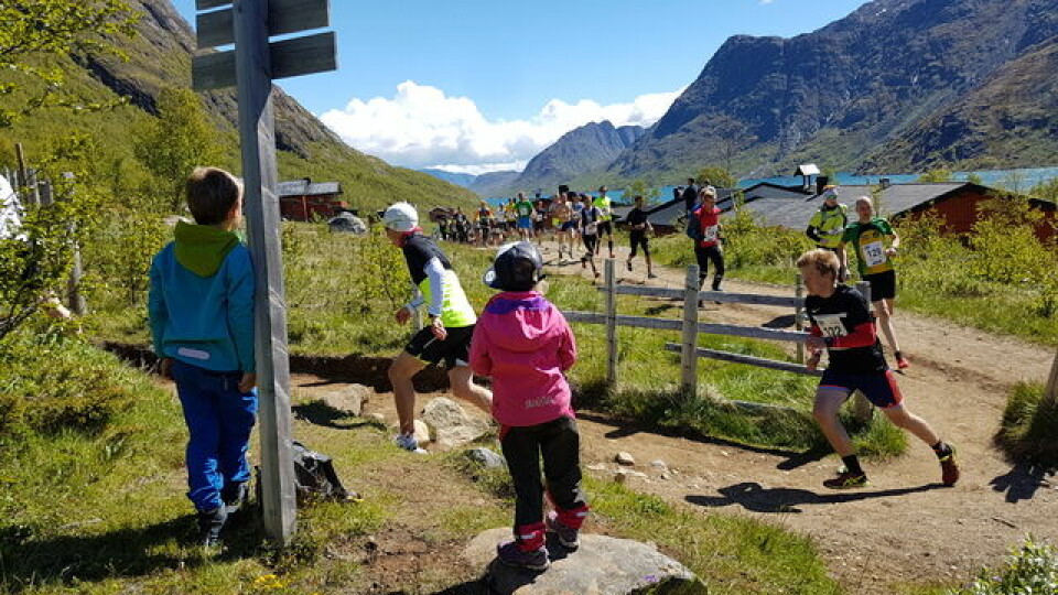Nordskar og Øvre-Helland først over Besseggen i uventet praktvær 20170624_120036.jpg