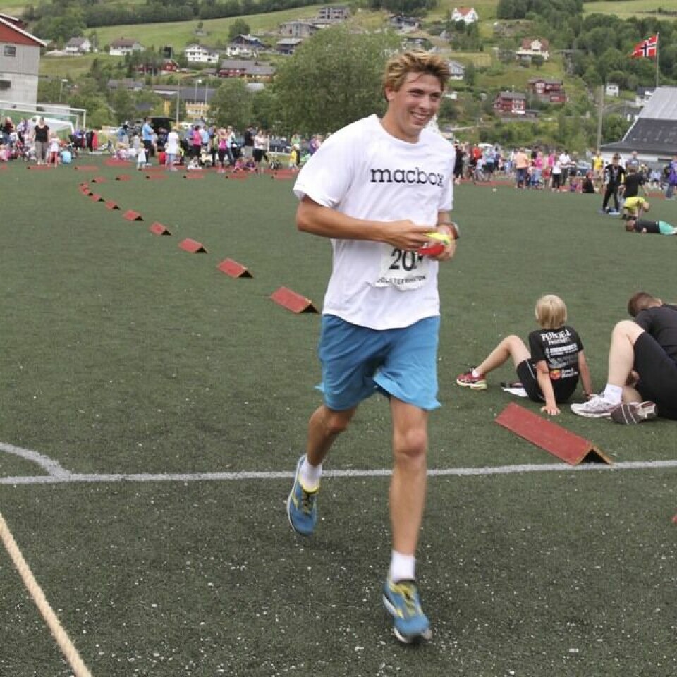 Marius Vedvik med norsk bestenotering på 5 km i Jølster Haavard_Austevoll