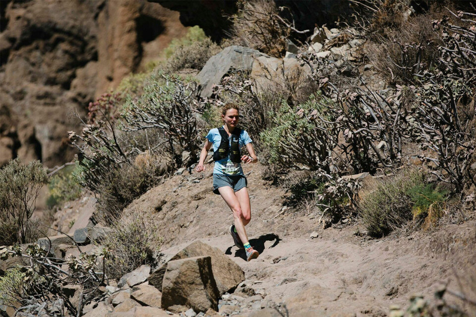 31 norske fullførte en av distansene i Transgrancanaria Transgrancanaria_kvinnevinner_Advancec_Maryline_NAKACHE.jpg