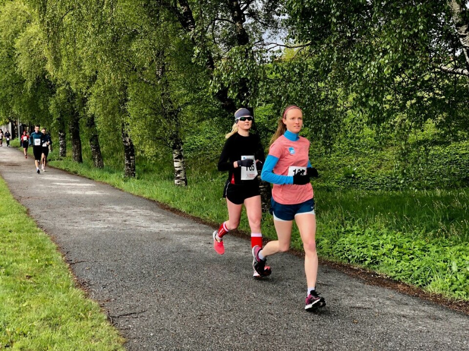 Richard Reichel vant maraton i Ålesund To_beste_kvinner_maraton