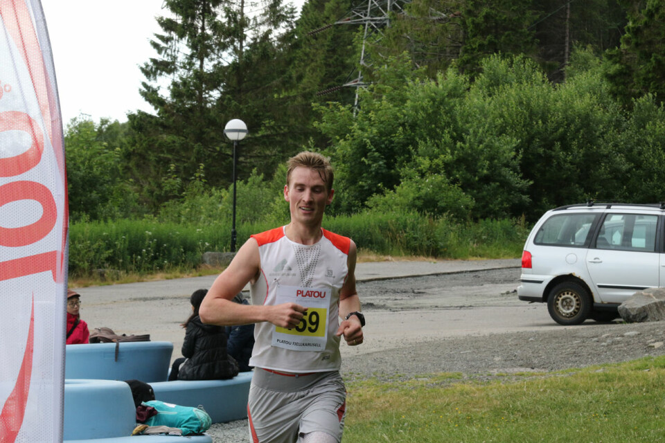 Dvergsdal og Angermund-Vik raskest over Haugsvarden i Bergen 1P1A6900.jpg
