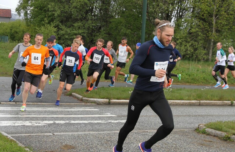 Richard Reichel vant maraton i Ålesund Halv_nesttet_start