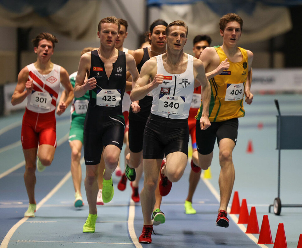 Johannes Teigland med en sensasjonell NM-tittel på 1500 meter Narve Gilje Nordås_duell_Ferdinand Kvan Edman.jpg