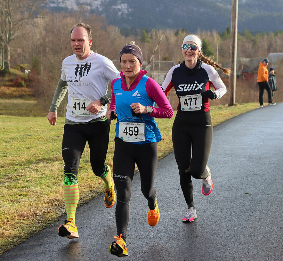 Bjørn Tore Kronen Taranger med prima maraton, godt hjulpet av topp fartsholder Elisabeth Vik.jpg