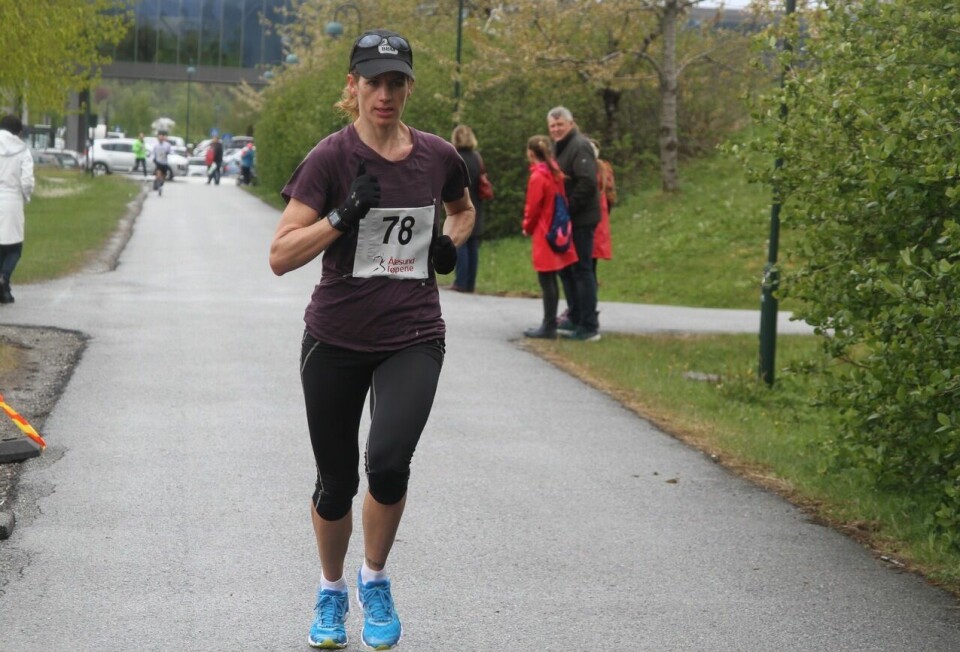 Richard Reichel vant maraton i Ålesund Halv_Jodi_Brautaset_tredjebeste
