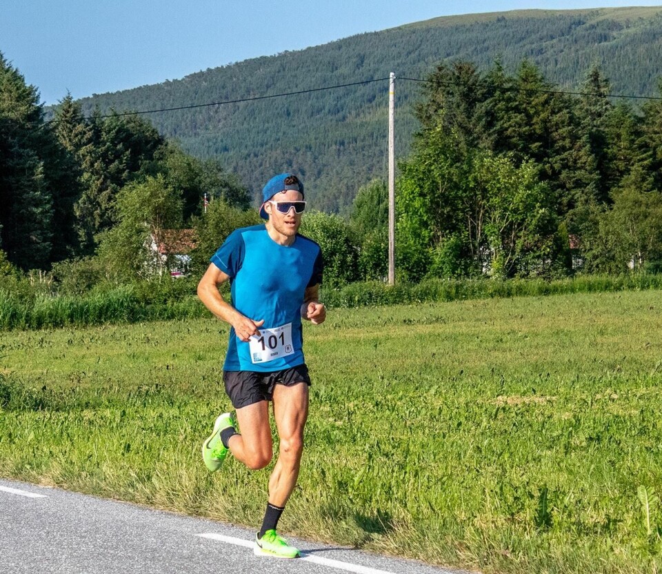 Romsdal 5/10/halv slo godt an i sommarvarmen Sebastian_Krogvig_Run_Hustadvika.jpg