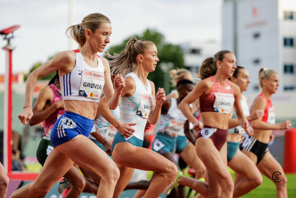 Stevnet dagen før dagen: Karoline Bjerkeli Grøvdal satte 10.000 m-pers og fikk tildelt Bislettmedaljen! (oppdatert) 04-10000m-kvinner_2037_6691.jpg