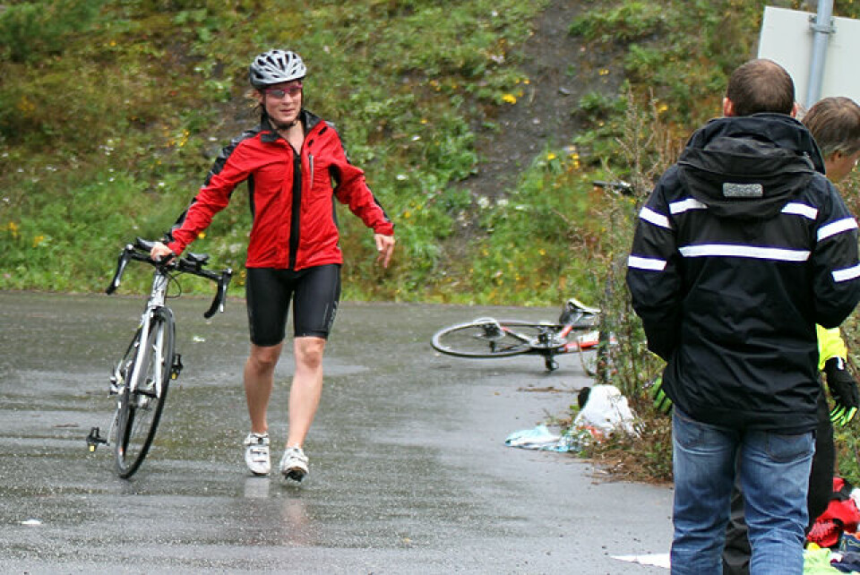 Historisk Gå-jogg-triathlon på Jessnes Ingrid_Magnes_trillende.jpg