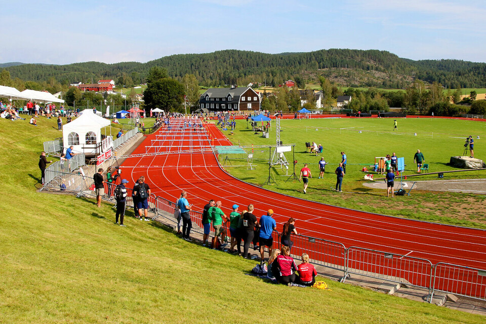 Les alle kondis.no-reportasjene fra helgas junior-NM i friidrett Prestfoss Idrettspark.jpg