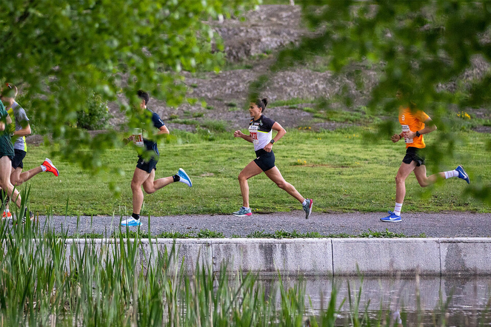 Fornebuløpet har både 5 og 10 km på programmet, men det finnes også en rekke andre flotte vårløp en kan sikte seg inn mot. (Foto: Sylvain Cavatz) Fornebuløpet har både 5 og 10 km på programmet, men det finnes også en rekke andre flotte vårløp en kan sikte seg inn mot. (Foto: Sylvain Cavatz)