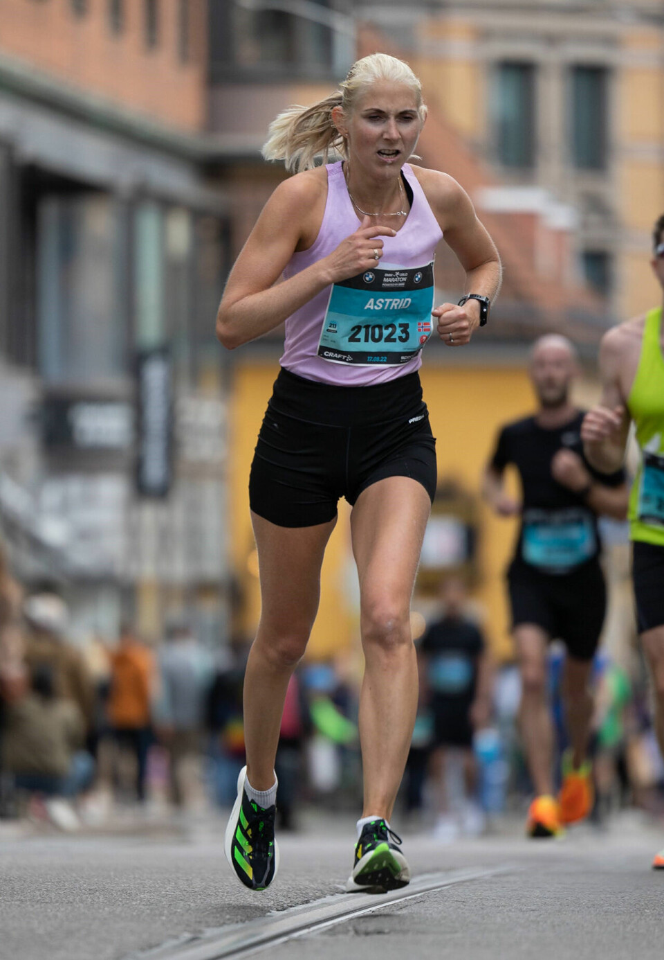 Fin miks av løping og langrenn gjennom vinteren Astrid-Brathaug-Soerset-Oslo-Maraton-foto-Samuel-Hafsahl.jpg