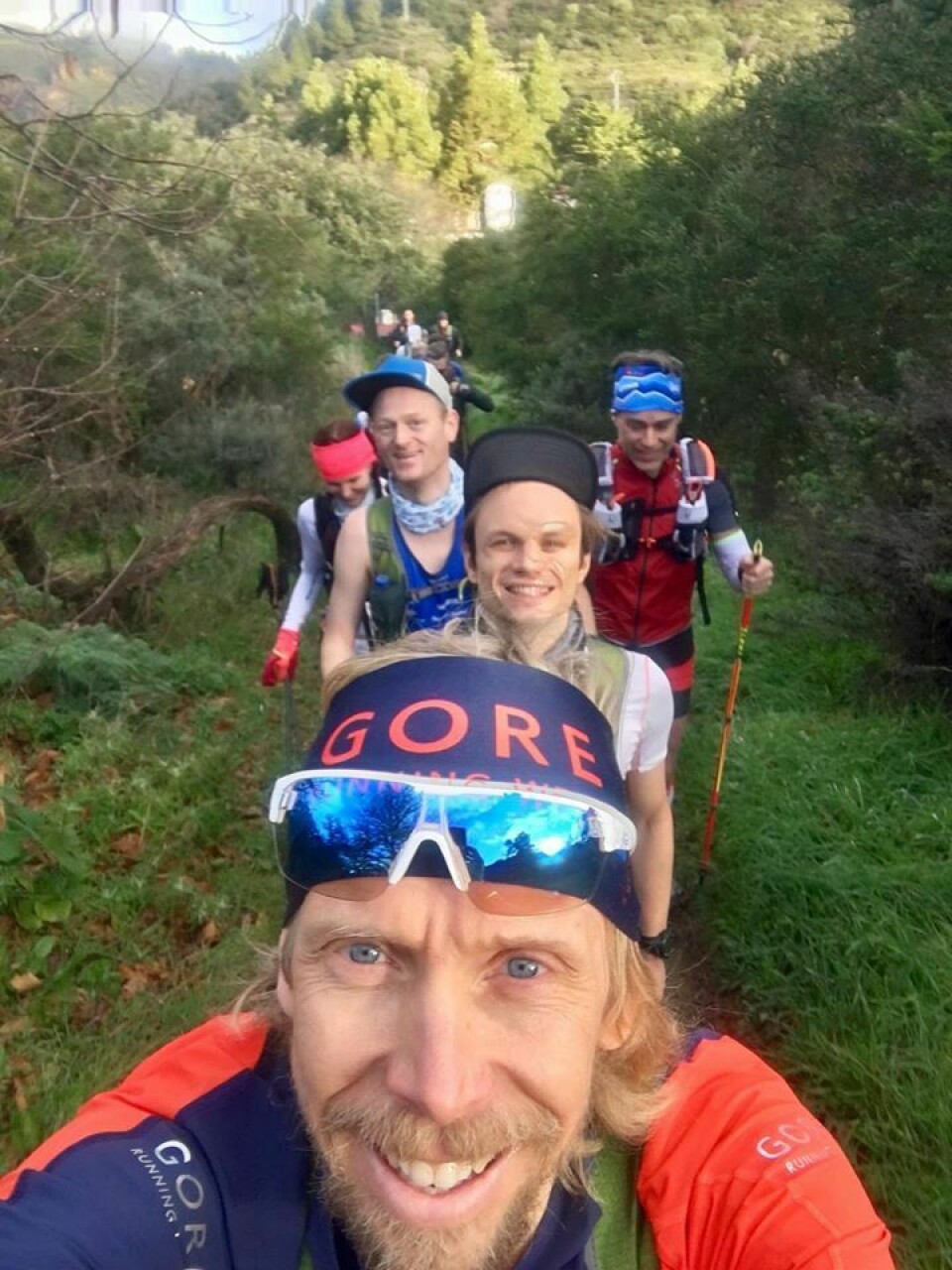 Slik trener Simen Holvik mot norsk rekord på 24-timers og seier i Spartathlon Sondre_Amdahl_Simen_Holvik.jpg