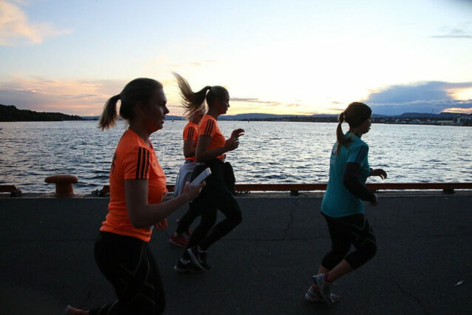 Engevik og Kristiansen vant 3 km i Oslo Maraton Hoestkveld_over_fjorden_IMG_0656.jpg