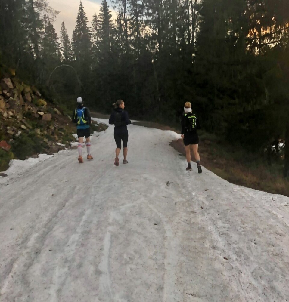 Magnus var heldig, fikk med tre sterke ultraløpere på 16 mil treningstur til Verdens Ende Snø (1224x1280).jpg