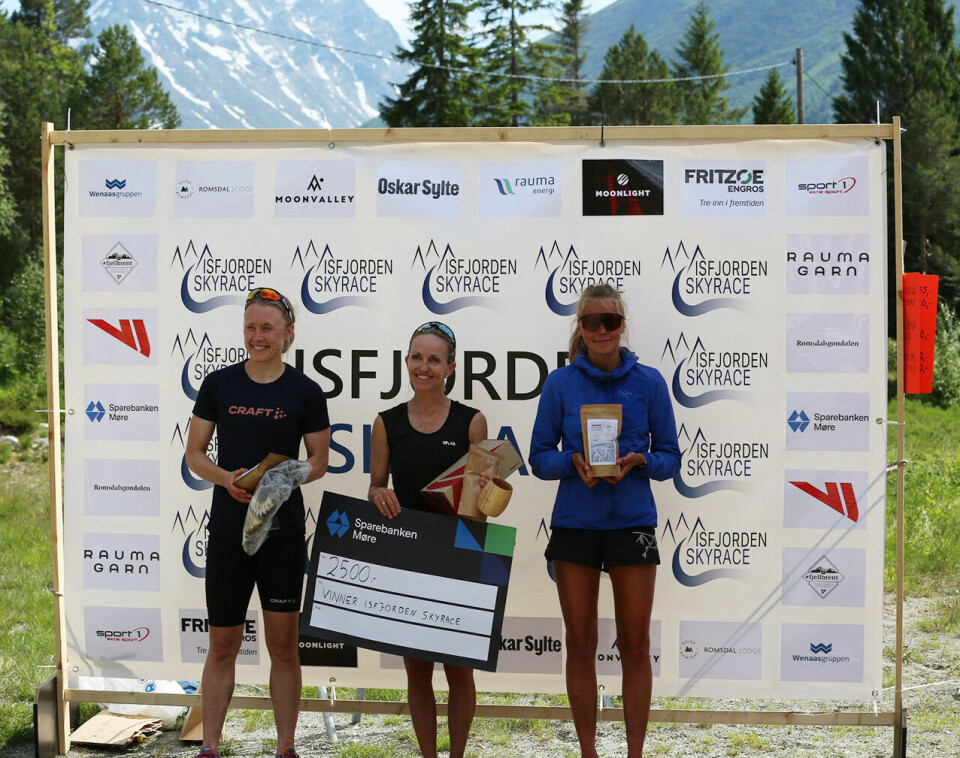 Kilian Jornet og Anita Iversen Lilleskare vant langløypa i Isfjorden Skyrace Pallen-kvinner-23km-1280.jpg