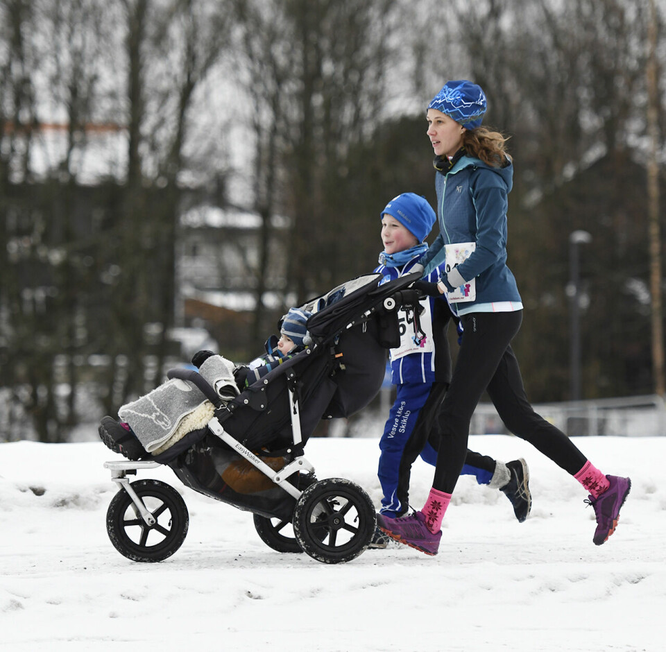 Siri Schøne Ness løper taktfast med familien Kondis_Nyttarslop_2018_KD_82088_Foto_Bjorn_Johannessen-1280.jpg
