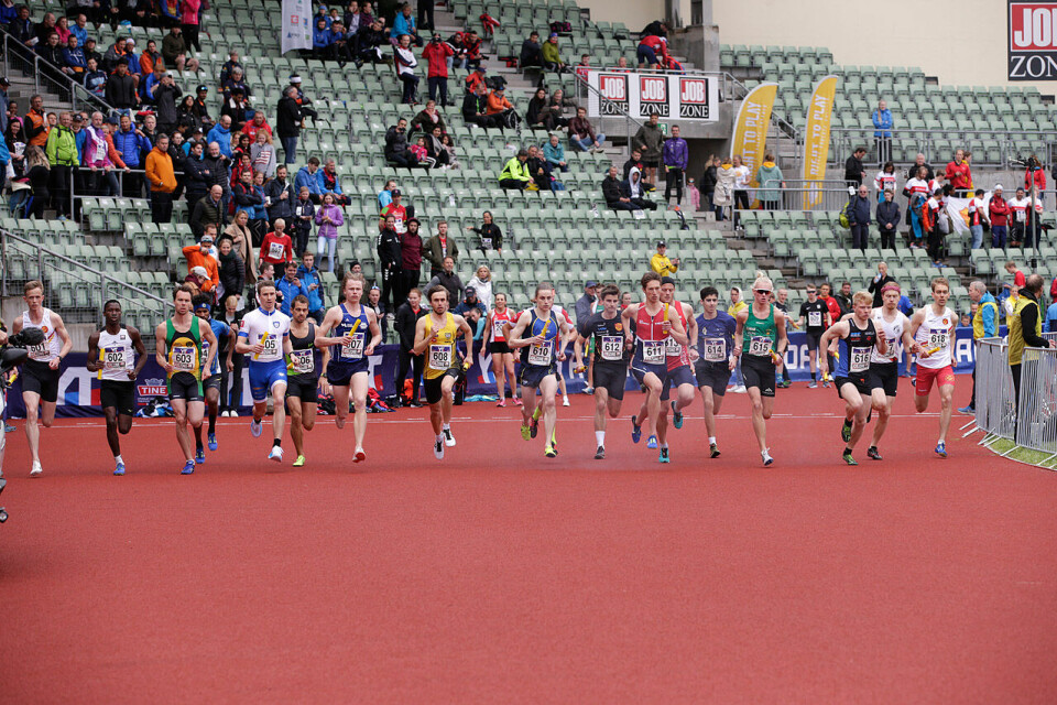 Fra starten i mennenes eliteklasse i 2019. (Foto: Per Inge Østmoen) Fra starten i mennenes eliteklasse i 2019. (Foto: Per Inge Østmoen)