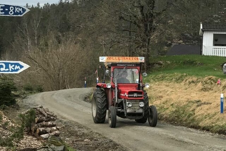 Fantastisk flott dag i Steinsland Bygdemaraton Traktor (640x428).jpg