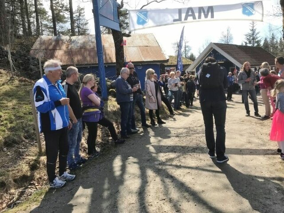Fantastisk flott dag i Steinsland Bygdemaraton Publikum (640x480).jpg