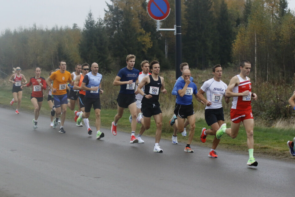 Håkon Helge Hjemly, gullvinner i NM halvmaraton (M50) i sitt tredje comeback Håkon_Hjemly (1280x854).jpg