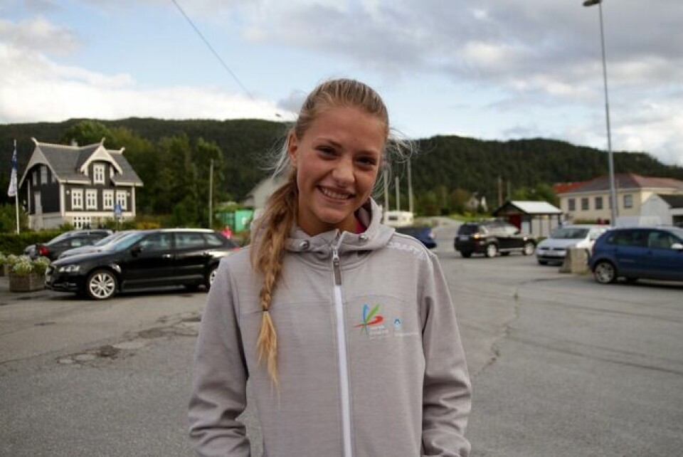 Fotballklubb fylte opp Ålesund Sommerkarusell Selina_Dybvik_Kristoffersen