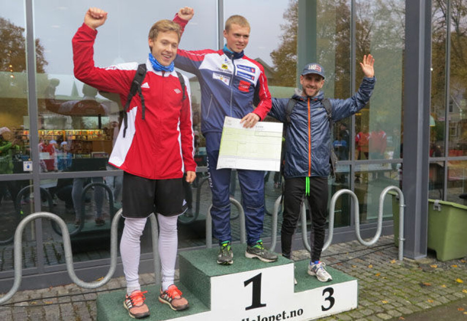 De tre raskeste i herreklassen. Det ble en tøff kamp om seieren i herreklassen der Markus Holter, Halden SK, vant på 7:24 ett sekund foran August Flø, SK Vidar 7:25. På 3. plass kom Håvard Solberg, Team Solberg med tiden 7.37. De tre raskeste i herreklassen. Det ble en tøff kamp om seieren i herreklassen der Markus Holter, Halden SK, vant på 7:24 ett sekund foran August Flø, SK Vidar 7:25. På 3. plass kom Håvard Solberg, Team Solberg med tiden 7.37.