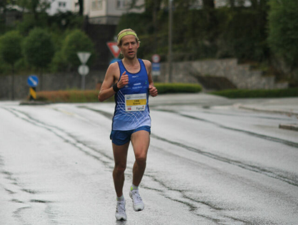Thomas Asgautsen og Julie B Aspesletten seiret i Stavanger Maraton aano.jpg