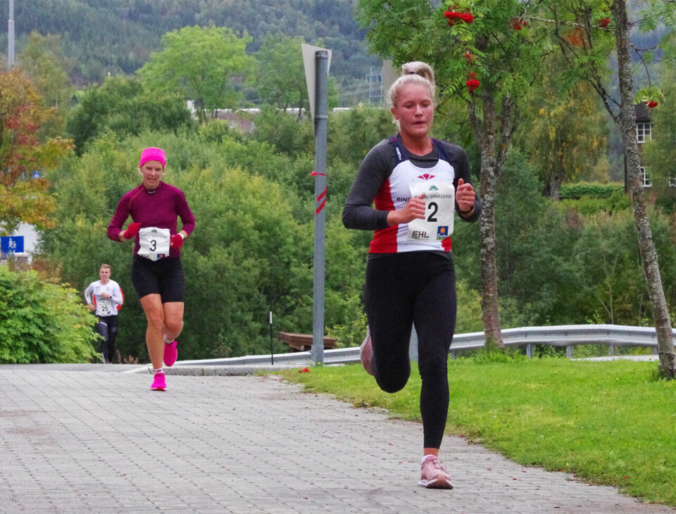 Løyperekord av Trond Ørjan Eide i Lina Roindt LR-Perersen_og_Steigedal.jpg