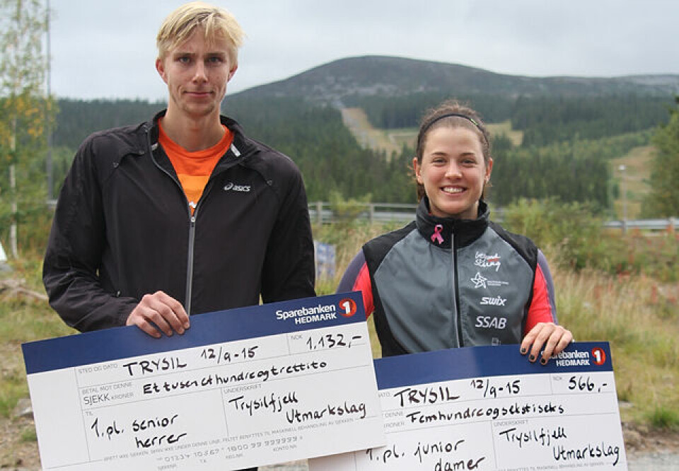 Totalvinnere i Trysil 1132 Motbakkeløp 2015: Espen Rusten fra Opphus og Anna Dyvik fra Falun Borlänge. Totalvinnere i Trysil 1132 Motbakkeløp 2015: Espen Rusten fra Opphus og Anna Dyvik fra Falun Borlänge.