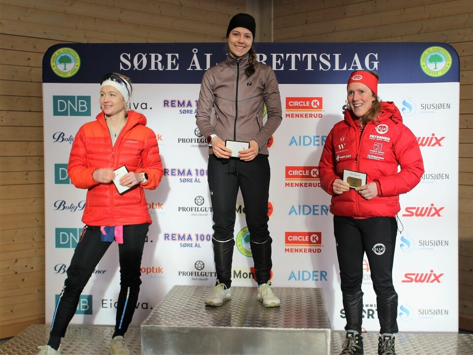 Sjusjøen Skimarathon tilbake for fullt med 500 deltakere Pallen kvinner 42 km fri.jpg