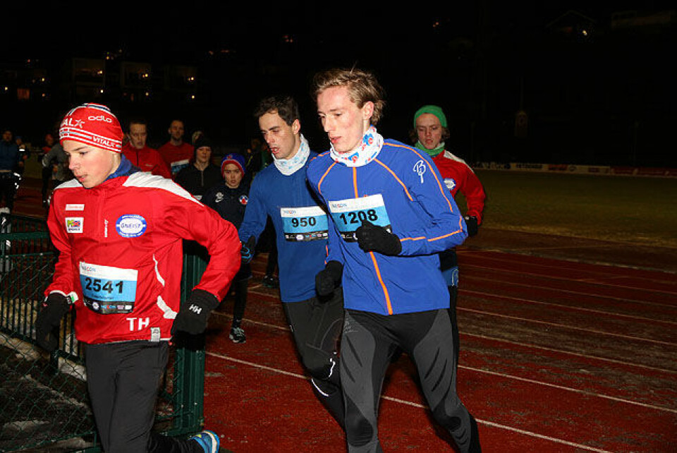 Litt is på stadion stoppet ikke løperne i Vinterkarusellen IMG_8151_640.jpg