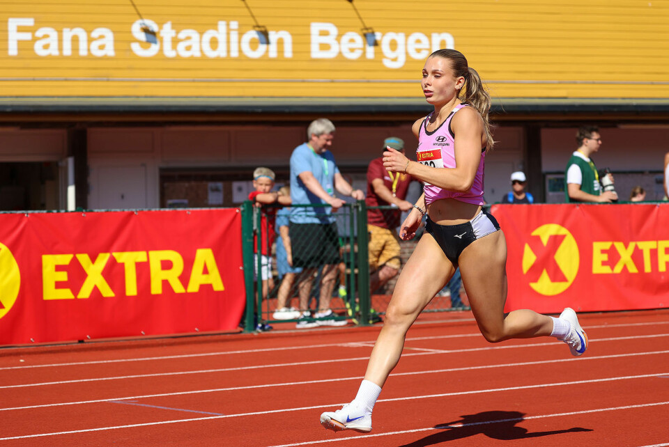 Mina Mikkelsen Sørensen steger ut. (Foto: Arne Dag Myking)