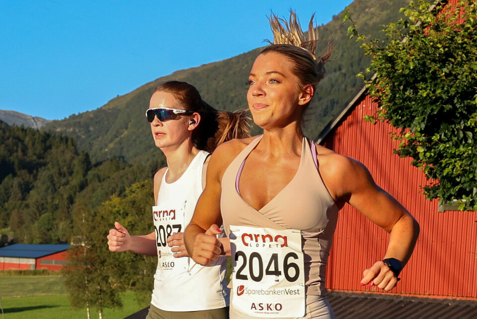 Ane Netland Rolland og Victoria Birkeland.